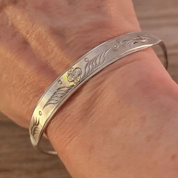 Vintage Engraved Flower Texture Sterling Expandable Bangle Bracelet - Picture 7 of 9